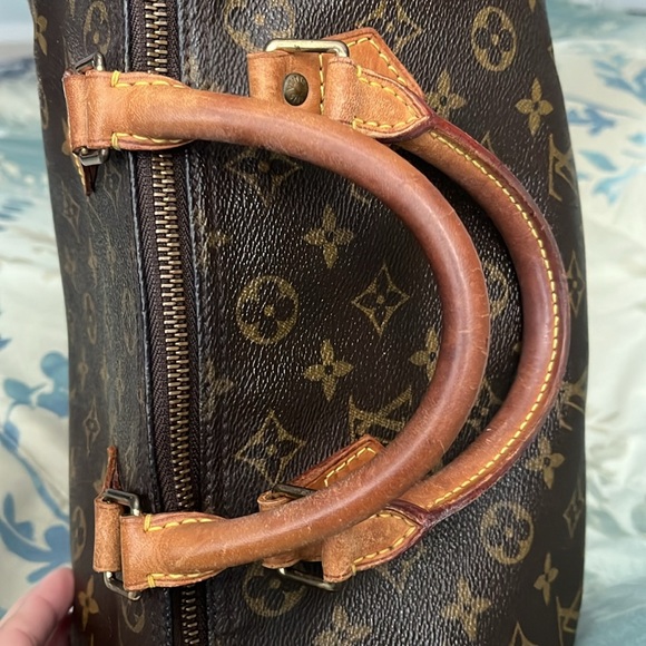 Louis Vuitton Monogram Handbag - Picture 3 of 16